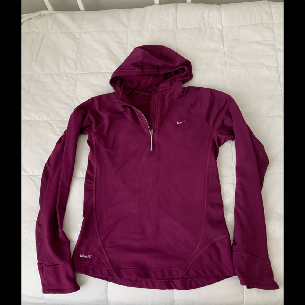 Nike woman’s half zip pullover purple size small